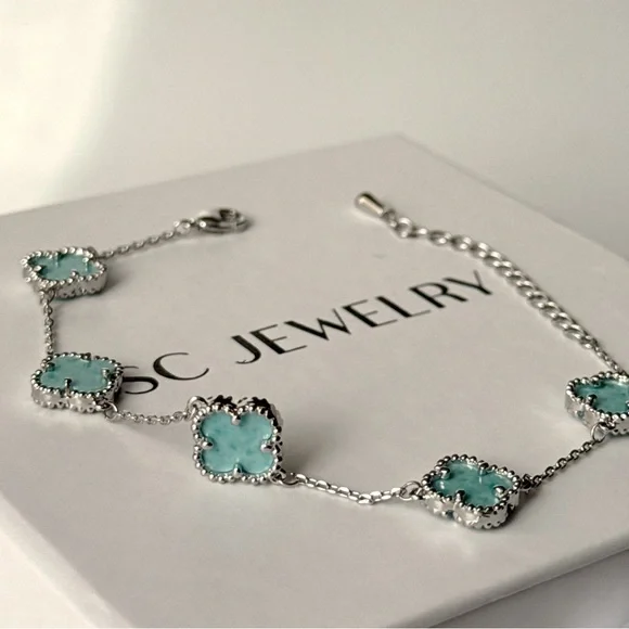 Petite Clover Bracelet Tiffany Color Mother of Pearl Double Sided - Picture 9 of 15